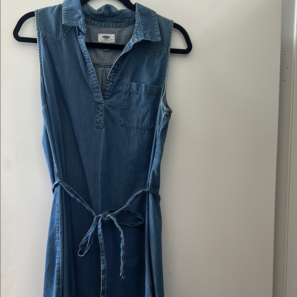 Light Blue Chambray Button-Up